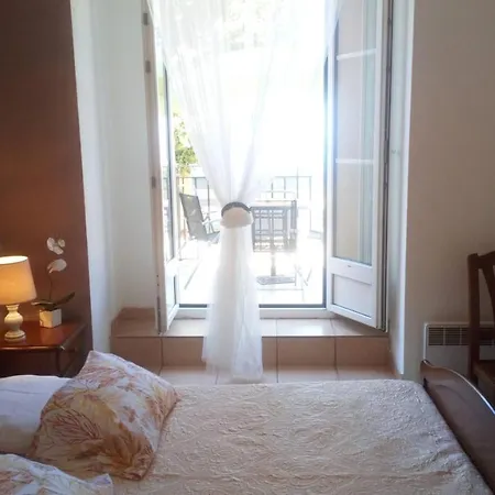 A Luna Rossa Coti-Chiavari (Corsica)